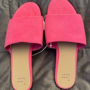 Women’s Heidi slip on sandals